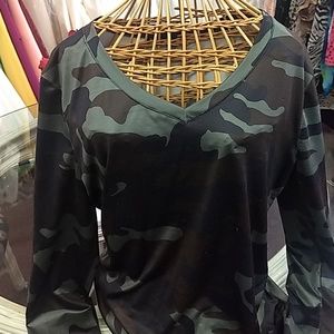 Camo Top by Fancyqube Six XL